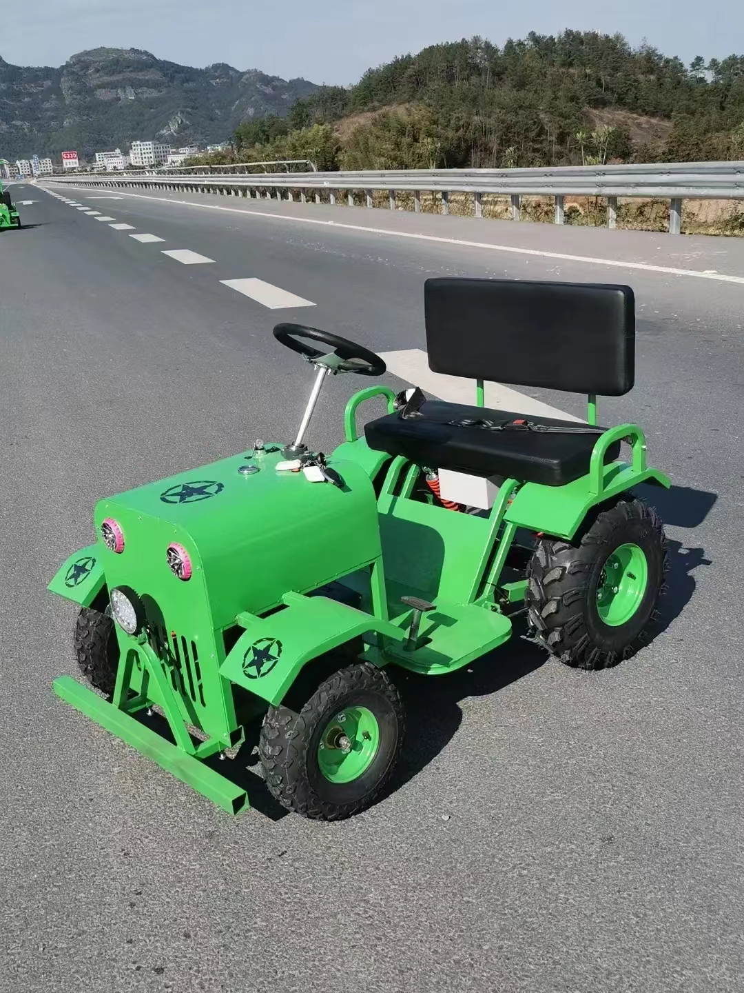 油桶小火车