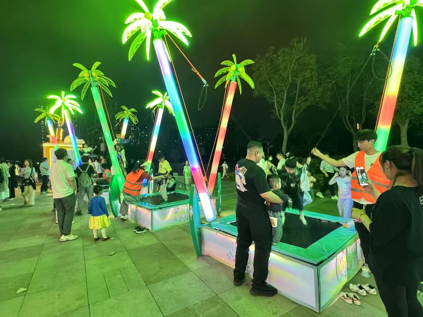 风车蹦床